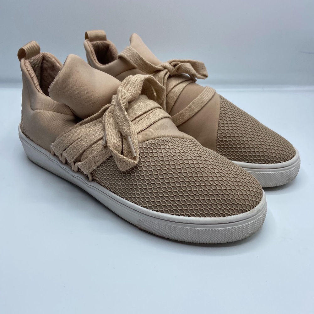 Tan Steve Maddens sz 7.5
